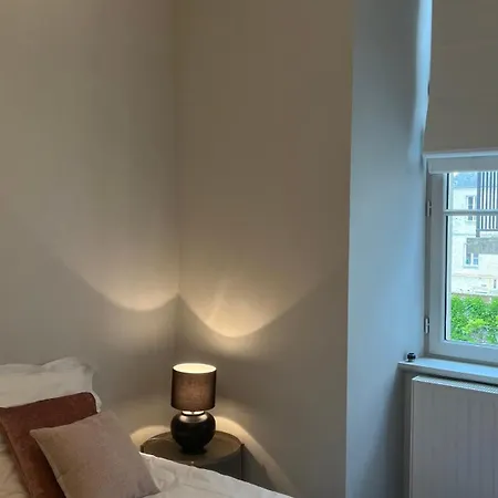 De Charme * بايو